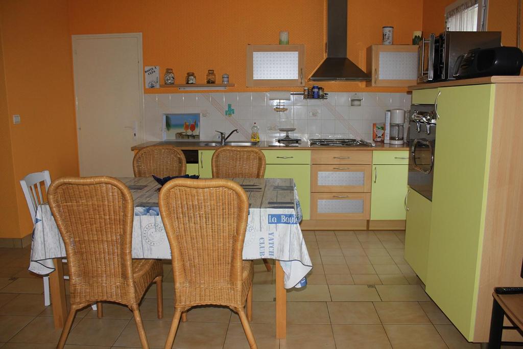Une sympathique maison de vacances aux volets bleus photo 4