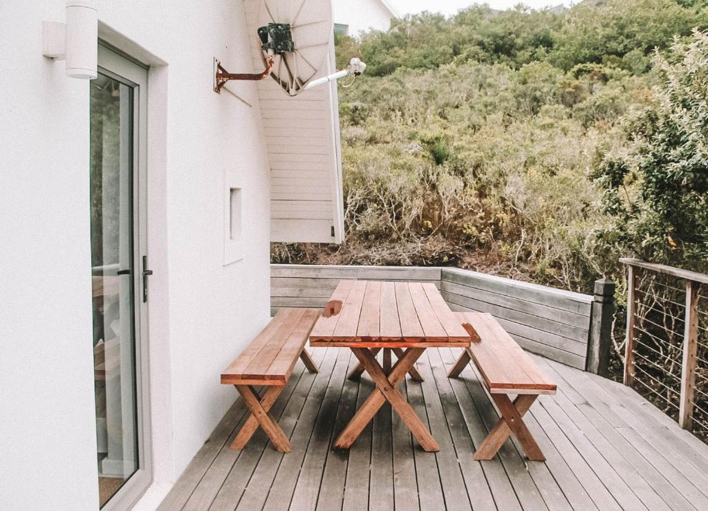 St Francis Cottage close to beach photo 2