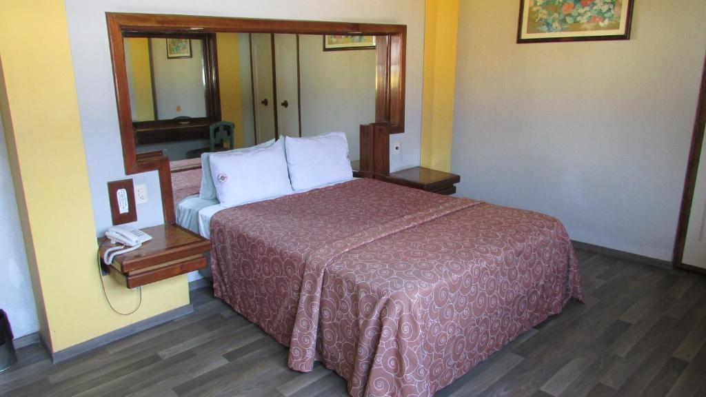 Двухместный (Номер с кроватью размера «queen-size»), Hotel Mina