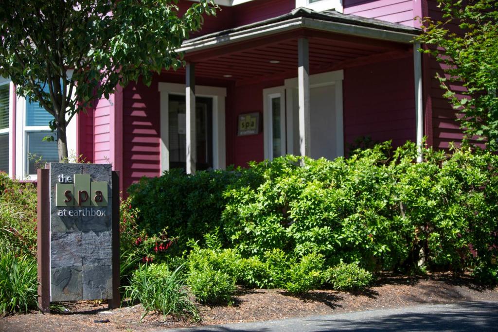 Earthbox Inn & Spa photo 2