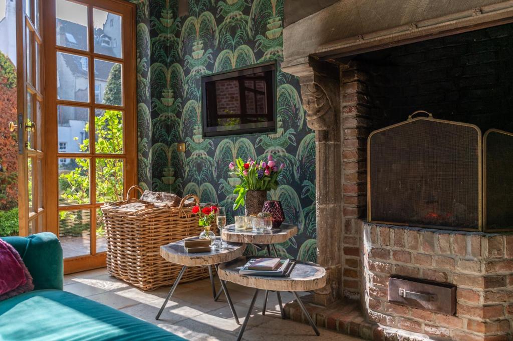 Exclusive Suites The Secret Garden photo 3