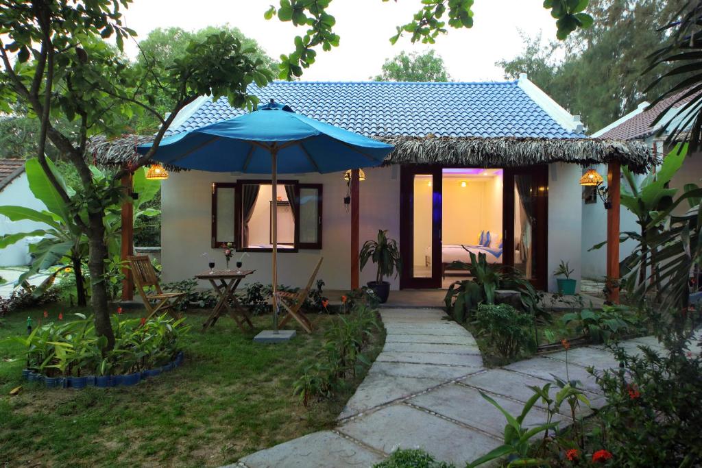 Hoi An Blue Seaside Homestay