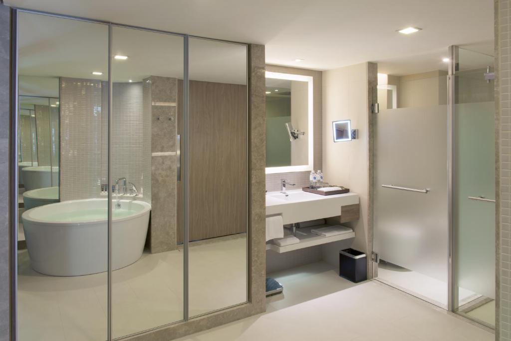 Сьюит (Семейный люкс), Отель Novotel Bangkok Sukhumvit 20