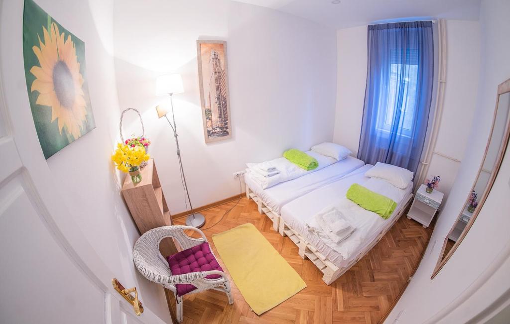 Двухместный (Двухместный номер с 2 отдельными кроватями), Hostel Beogradjanka