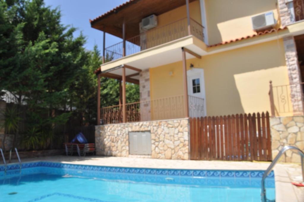 Villa Saron photo 1