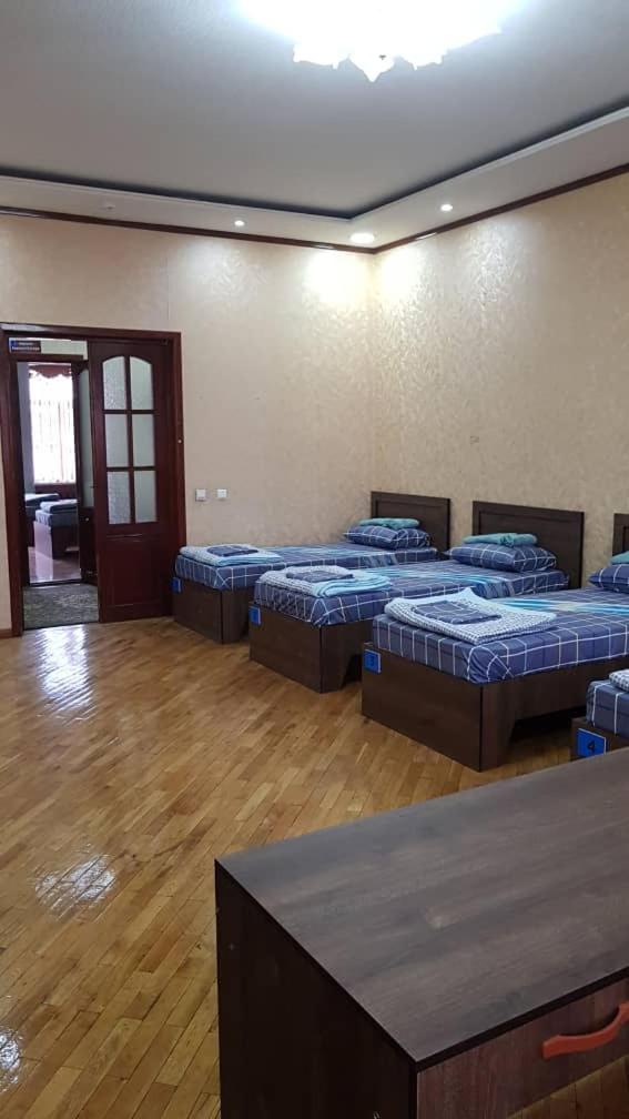 Номер (Кровать в общем 6-местном номере), Yellow Hostel Dushanbe