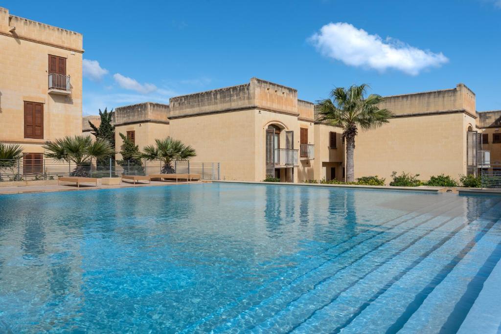 Harbour Views Duplex Maisonette with Jacuzzi Hot tub photo 4