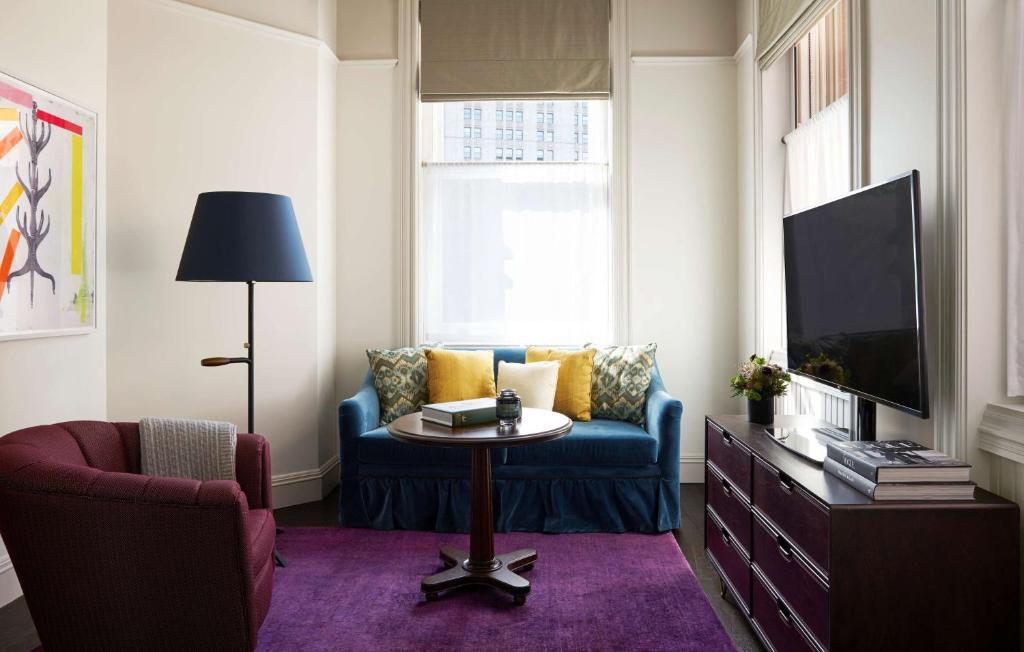 Сьюит (Угловой люкс с 1 спальней (для 4 взрослых)), The Beekman, a Thompson Hotel