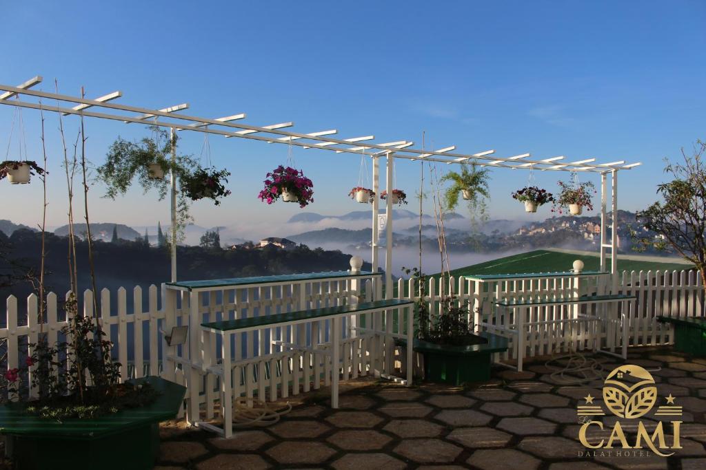Lacami Dalat Hotel