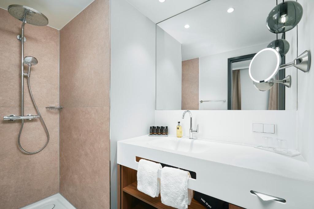 Сьюит (Номер-студио с балконом), Hyperion Hotel München