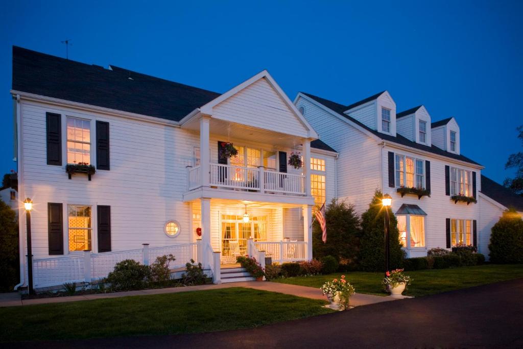 Oakmont Inn image