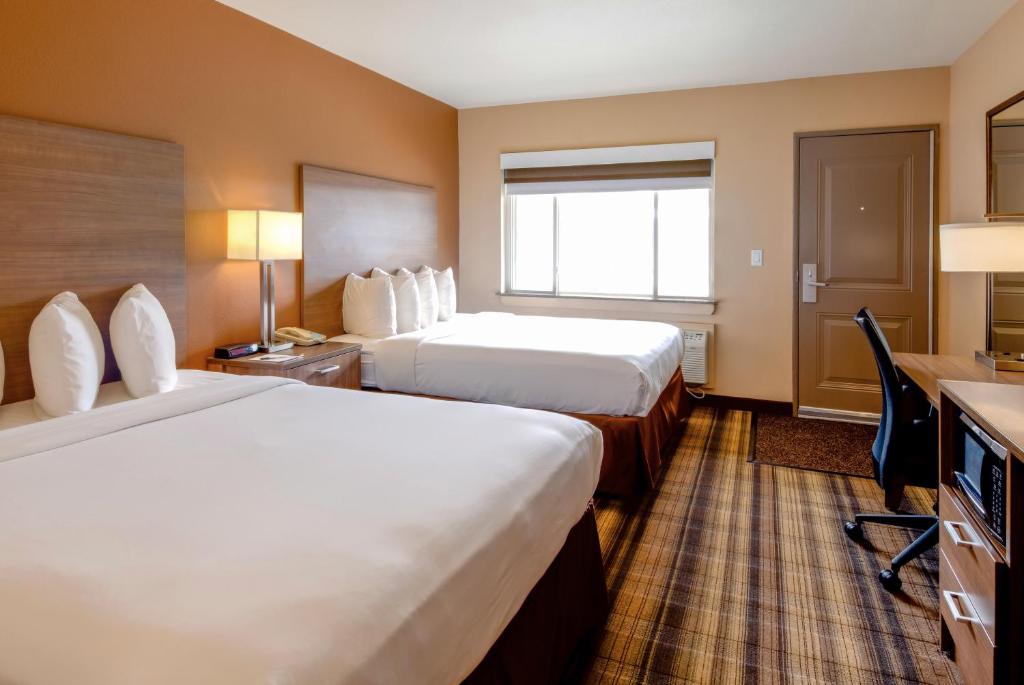 Boulder University Inn photo 2