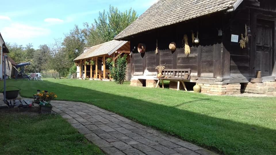 Privatni Smještaj i Seoski Turizam "SUDAR" photo 2