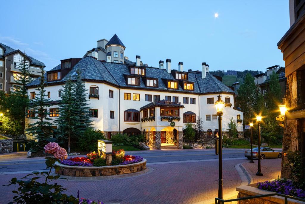 Poste Montane Lodge image