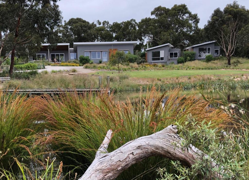 Messmates Luxury Eco Suites