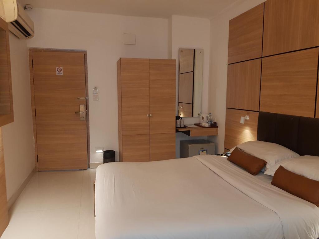 Двухместный (Номер Делюкс), Roland Hotel