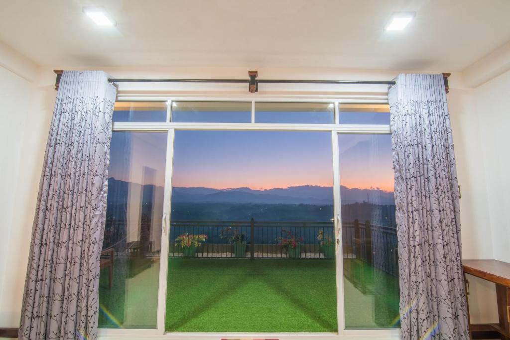 Четырехместный (Premium Family Room with River & Mountain View), The Beauty Hills residence