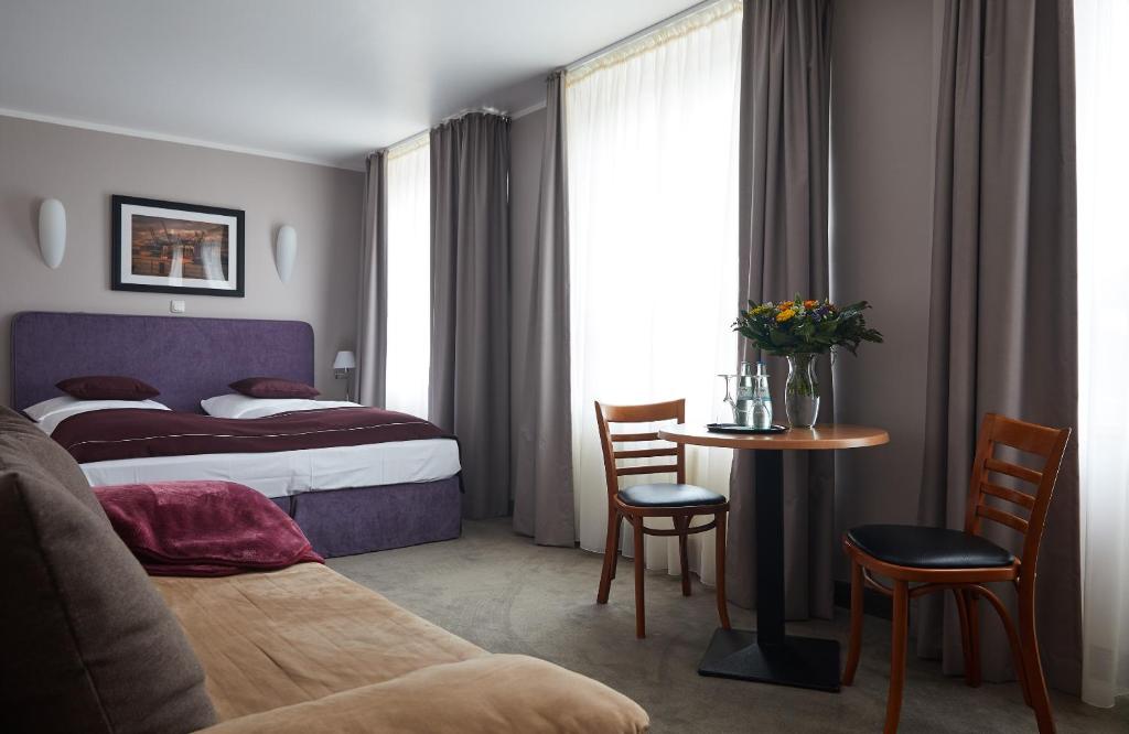 Двухместный (Большой двухместный номер с 1 кроватью), Hotel Hafentor