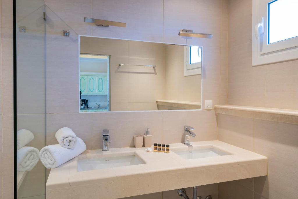 Ziogas Luxury Apartments photo 4