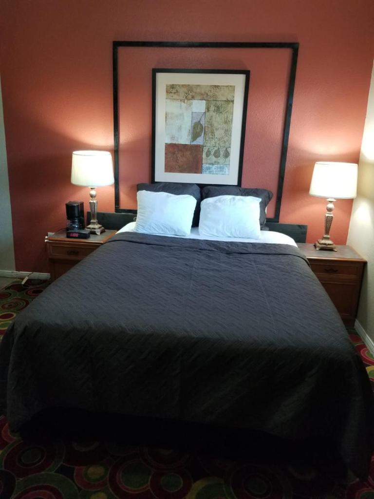 Western Motel image