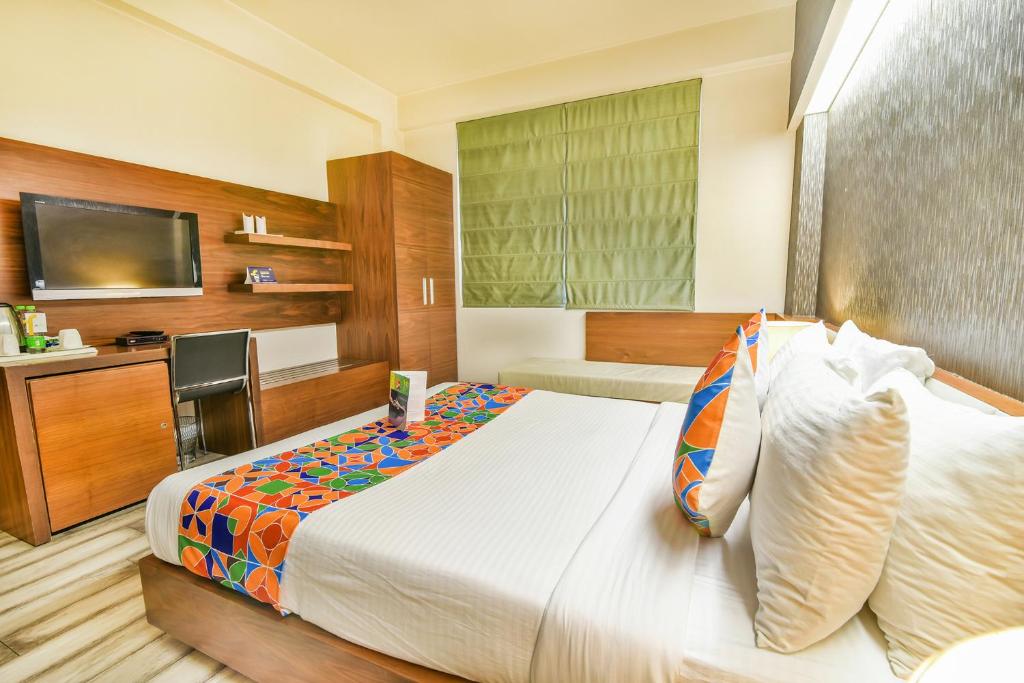 Двухместный (Двухместный номер Делюкс с 1 кроватью), FabHotel Prime Sage