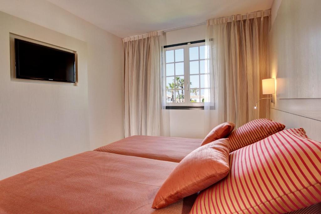 Grupotel Club Menorca photo 3