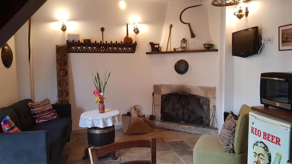 Michalis Anoyia Traditional Stonehouse photo 4