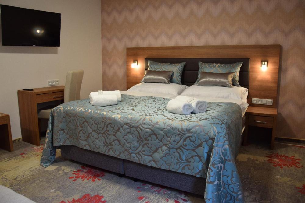 Двухместный (Номер Делюкс с кроватью размера «king-size»), Hotel Prague Star