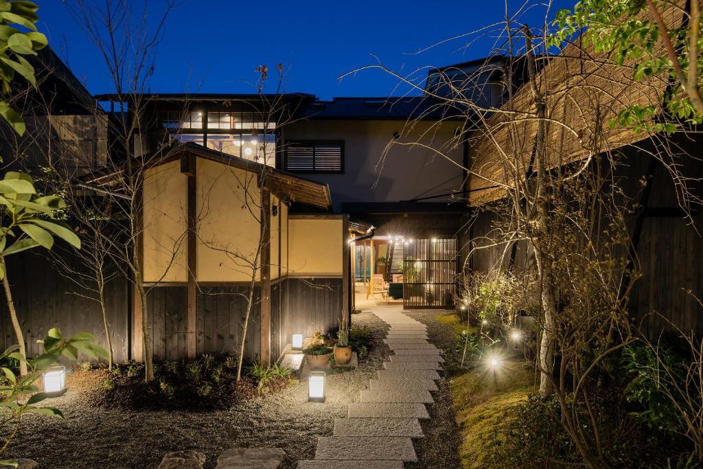 Nazuna Kyoto Gosho photo 4