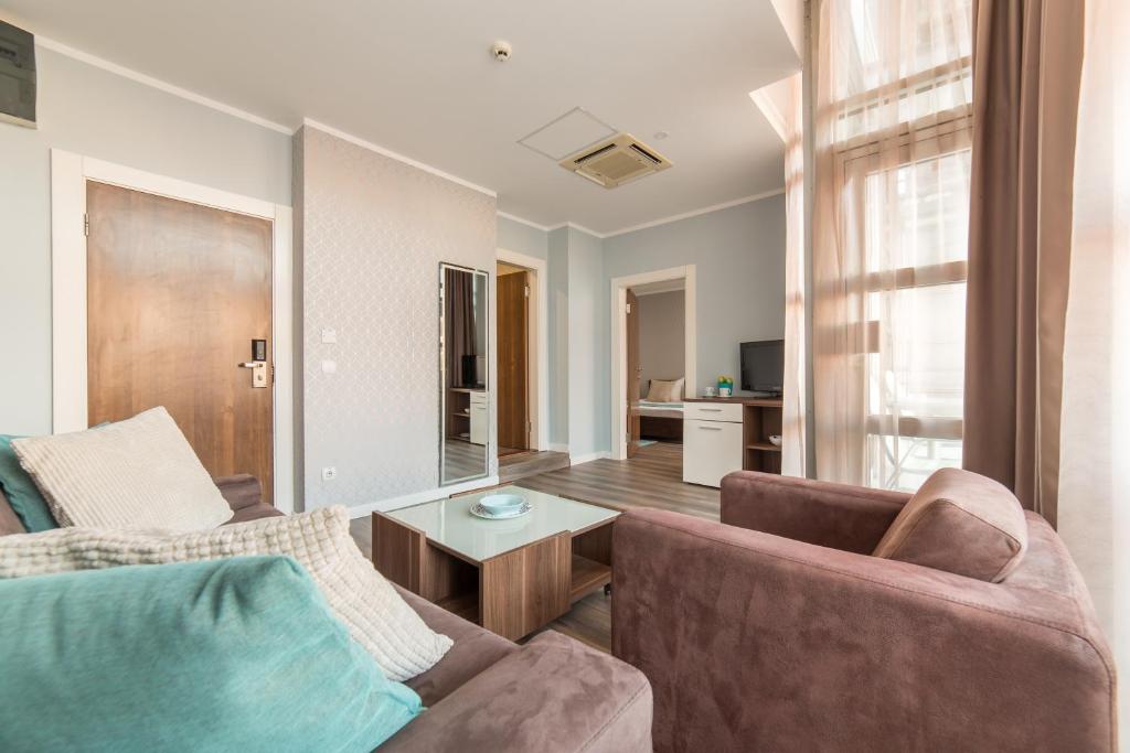 Сьюит (Полулюкс), Balkan Hotel Garni