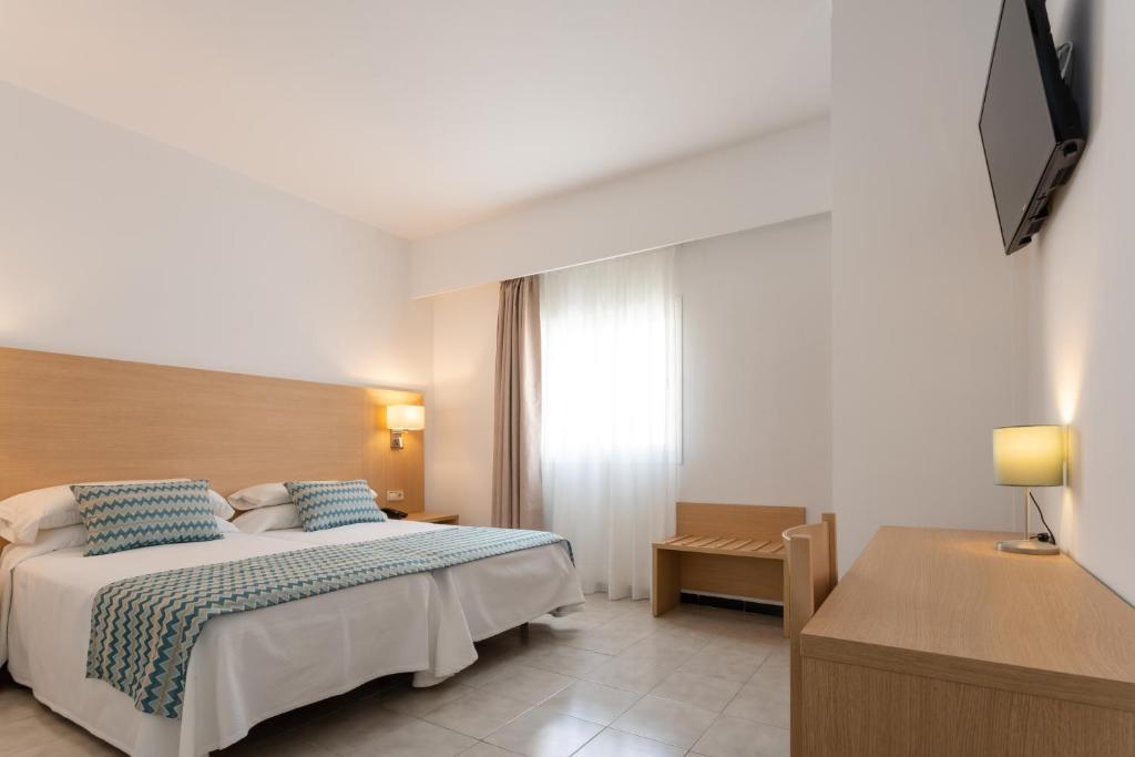 Hotel Riutort photo 4