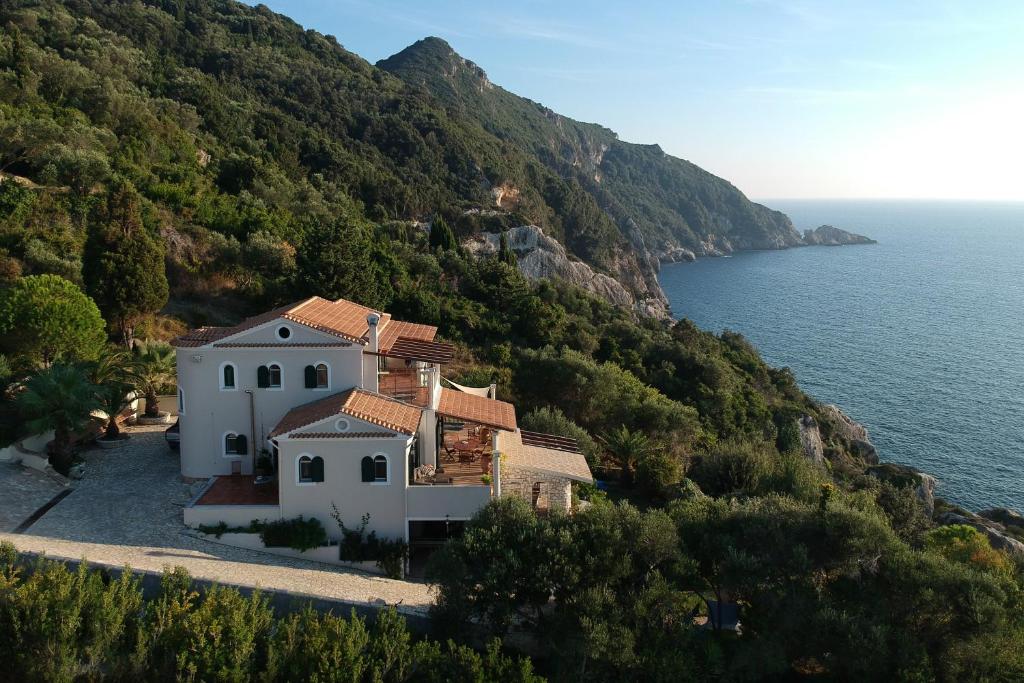 Villa Plaka photo 2