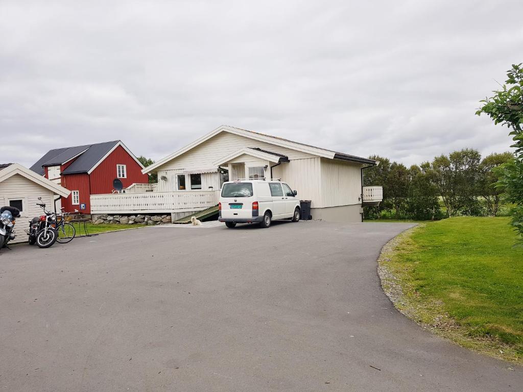 Lofoten Home Apartment