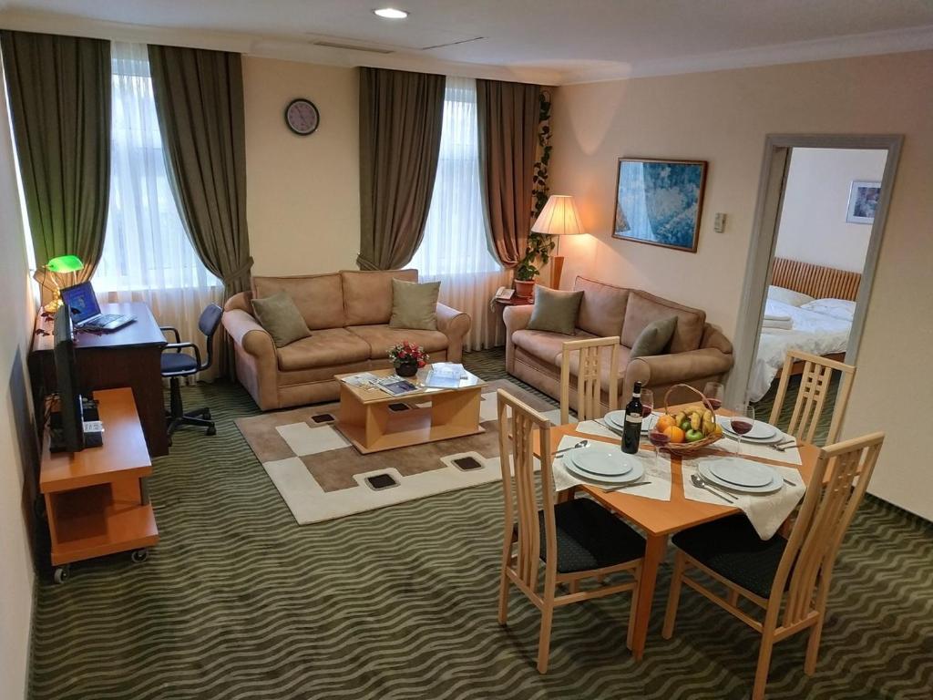 City Mansion ApartHotel photo 4