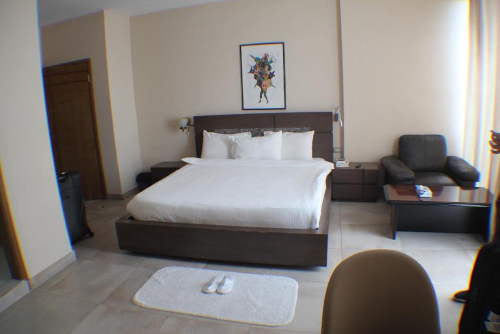 Murex Plaza Hotel & Suites photo 3