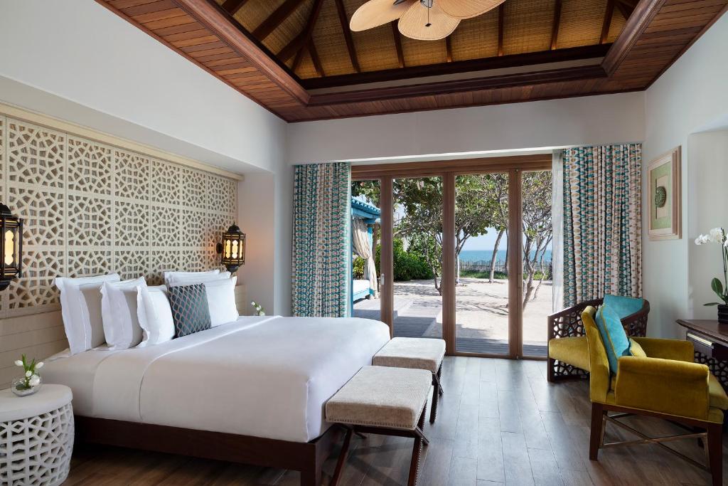 Вилла (Вилла с 3 спальнями и бассейном, вид на море), Banana Island Resort Doha by Anantara