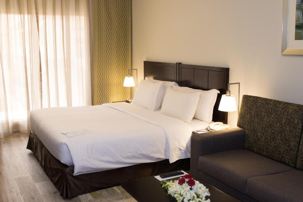 Студио (Представительский номер-студио с балконом), Апарт-отель Savoy Crest Hotel Apartment