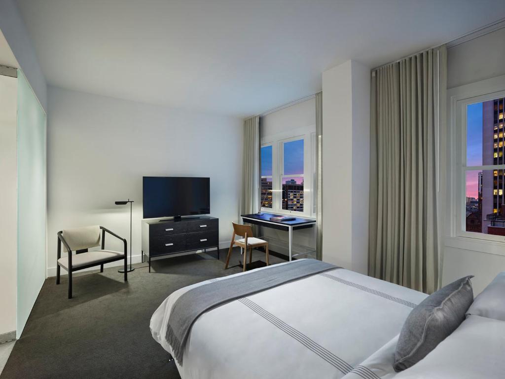 Студио (Platinum Studio Residence), AKA Rittenhouse Square