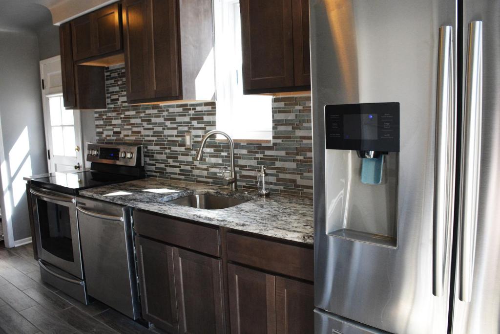 Stunning Downtown Royal Oak Townhouse (909) photo 2