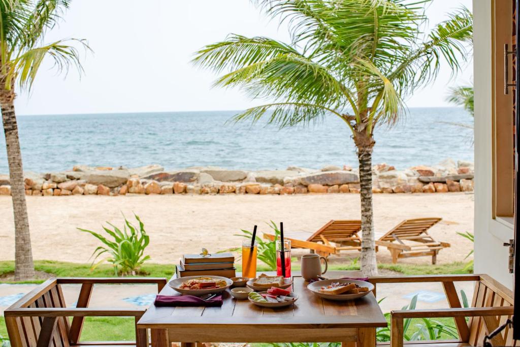 Hula Hula Beachfront Phu Quoc