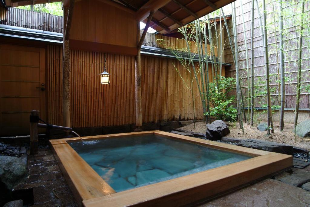 Nishimuraya Honkan photo 2