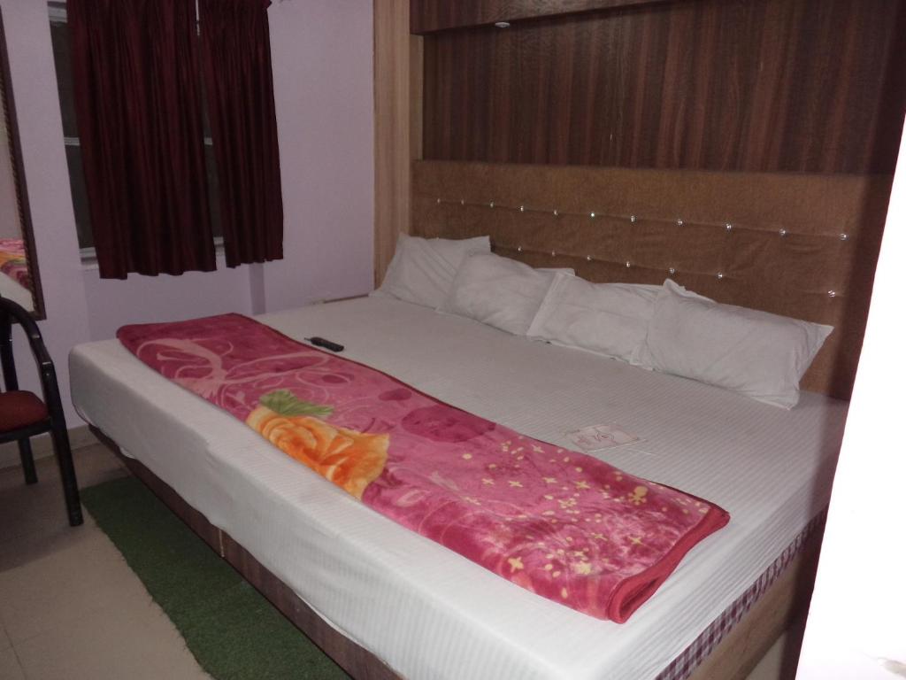 Четырехместный (Четырехместный номер), Budget Accommodation Near Station Road