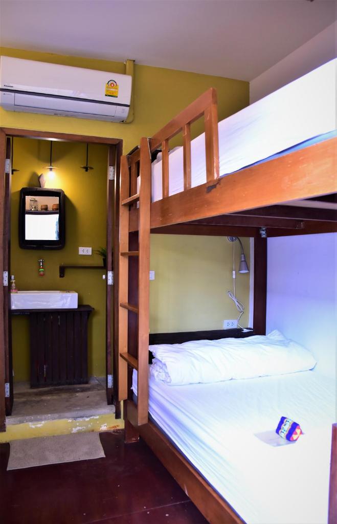 Двухместный (Номер с двухъярусной кроватью), Baan Rare Guesthouse