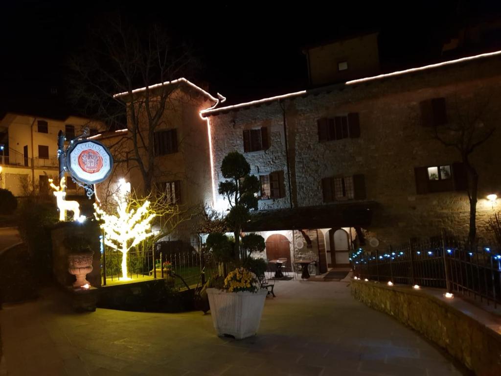 Albergo Ca Cerfogli - Tap to explore photos