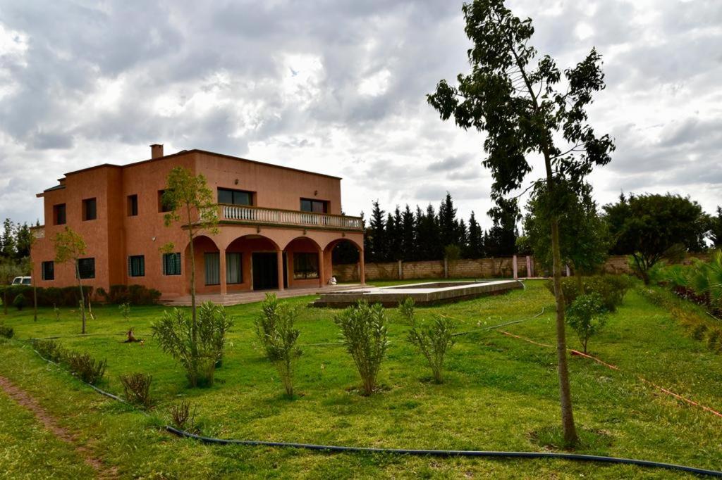 Villa Moderne dans la Ferme "Belkheir" avec Piscine, Chevaux et Aire de Jeux pour Enfants photo 1