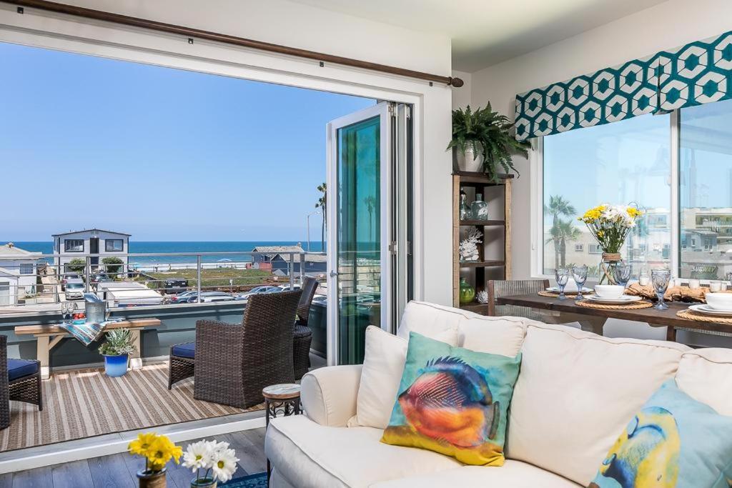Ocean View 3 Bedrooms Condo, just steps from the park, pier & water! photo 2