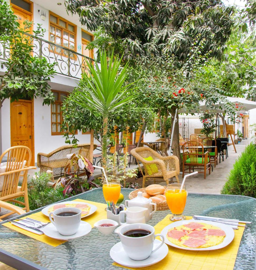 El Huerto Hostel photo 4