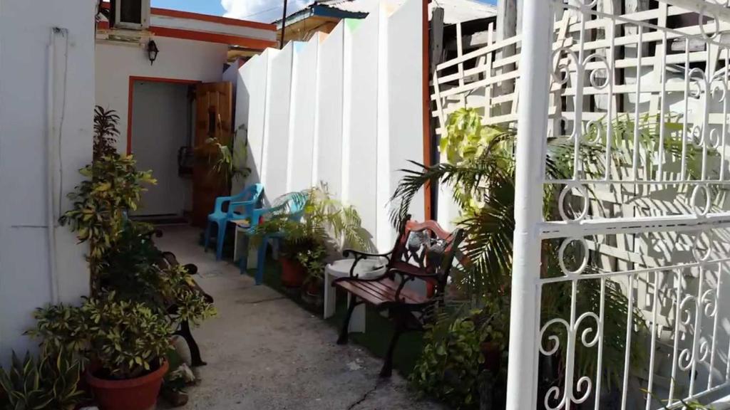 Hostel Room Aruba photo 1