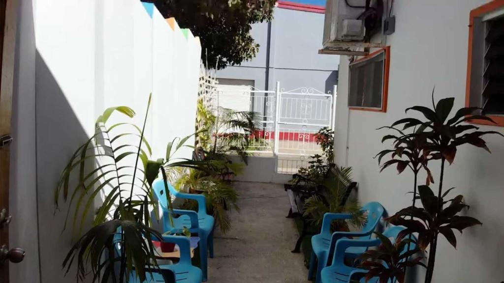 Hostel Room Aruba photo 2