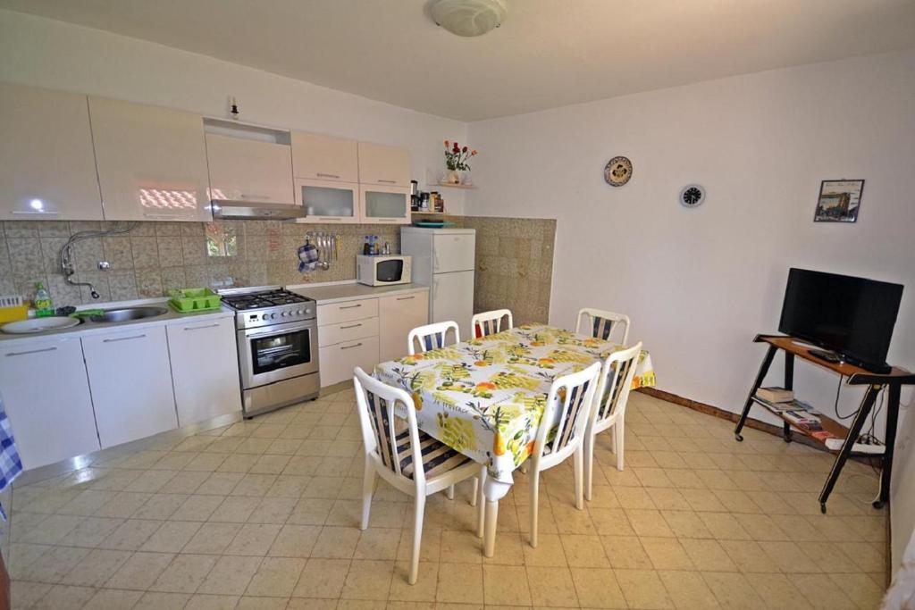 Sonja-Dajla Apartments photo 4